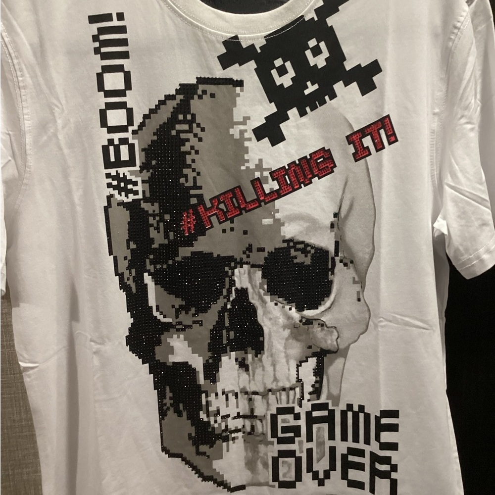Philipp Plein White Graphic Skull 'Game Over' T-Shirt with Black and Red Accents